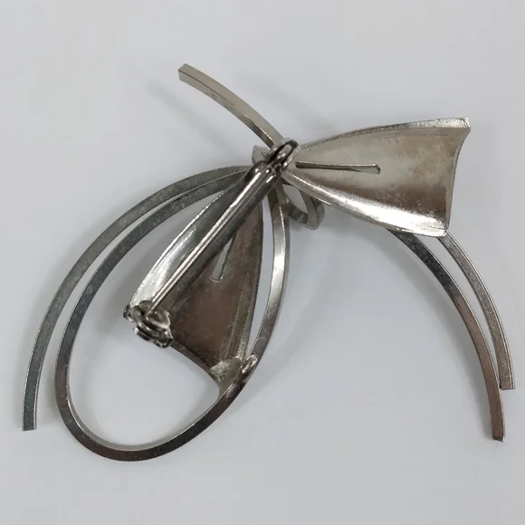 Vintage Bow Swirl Brushed Silver Tone Metal Brooch - Picture 6 of 7